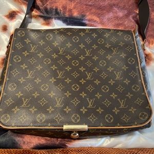 Authentic Louis Vuitton, Crossbody